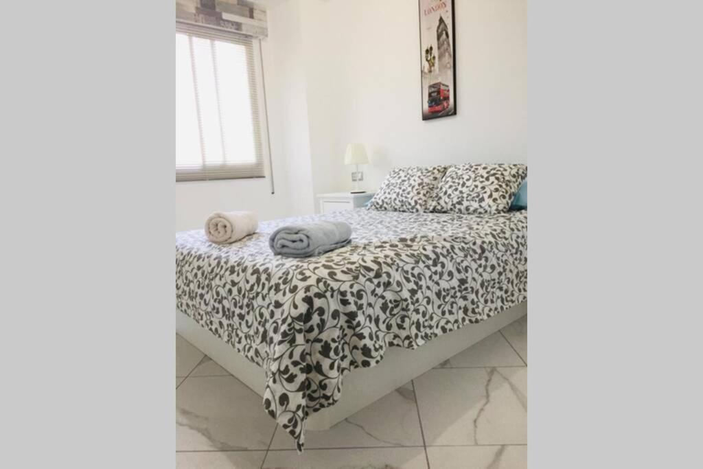 Mi Casa Es La Tuya Apartment Михас Екстериор снимка
