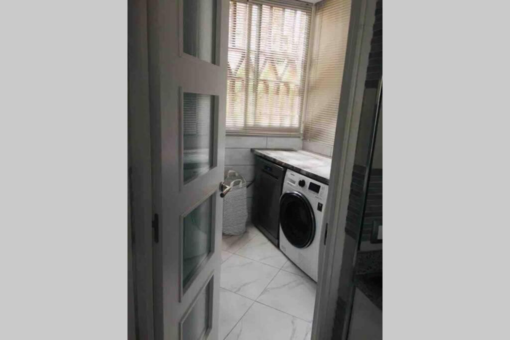 Mi Casa Es La Tuya Apartment Михас Екстериор снимка
