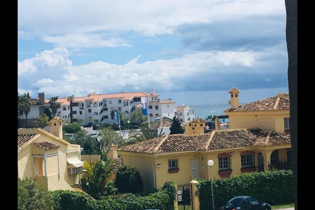 Mi Casa Es La Tuya Apartment Михас Екстериор снимка